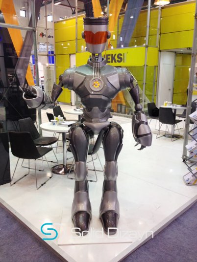 POLYESTER ROBOT HEYKELİ